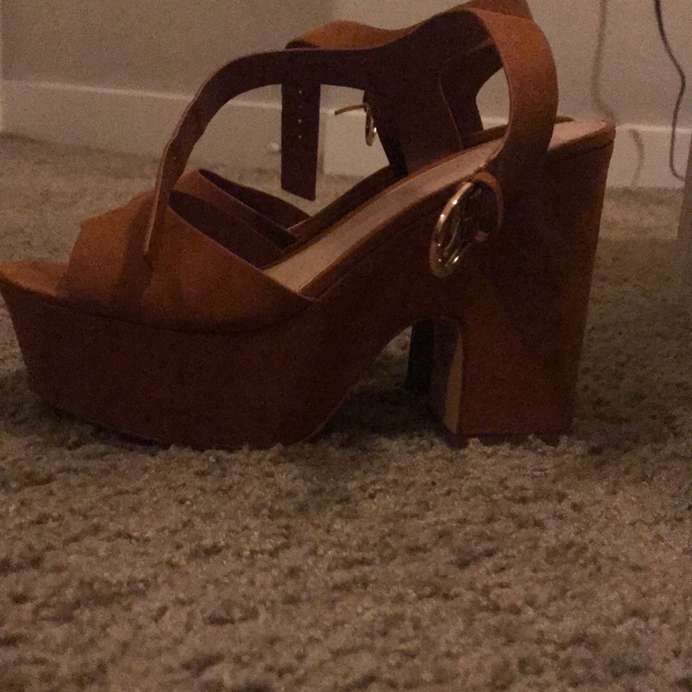 Forever 21 platform wedges